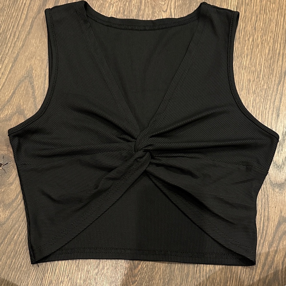 SHEIN Black Twist-Detail Crop Top